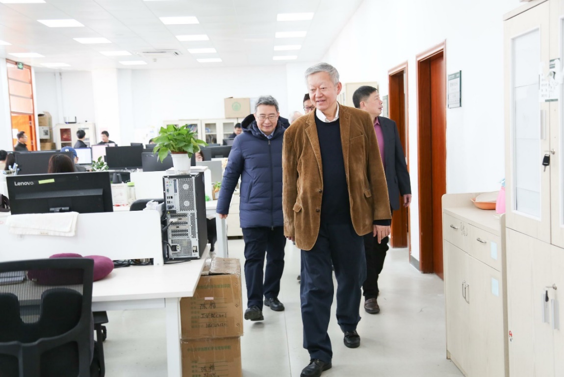 image-20220318222846-17